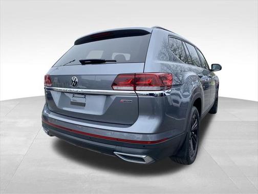 2022 Volkswagen Atlas 2.0T SE w/Technology 4MOTION