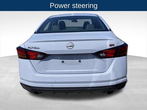 2023 Nissan Altima SR FWD