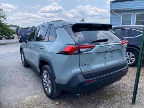 2023 Toyota RAV4 XLE Premium
