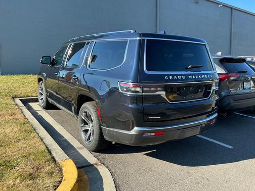 2022 Jeep Grand Wagoneer Series I 4x4