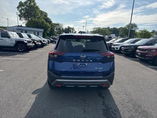 2022 Nissan Rogue SL