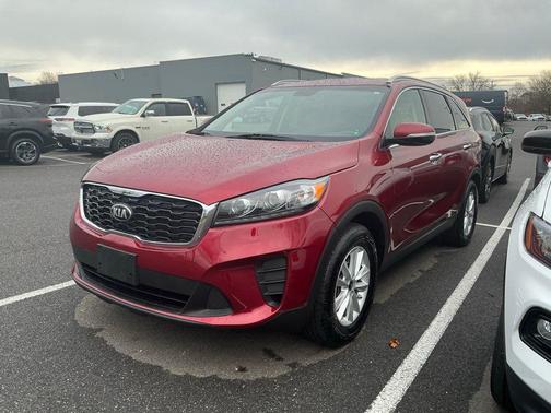 2019 Kia Sorento LX
