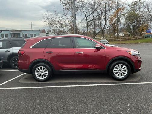 2019 Kia Sorento LX