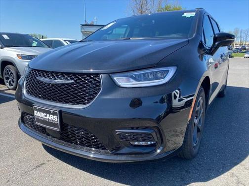2025 Chrysler Pacifica Hybrid Premium S Appearance Pkg