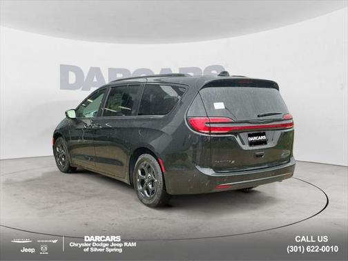 2025 Chrysler Pacifica Hybrid Premium S Appearance Pkg