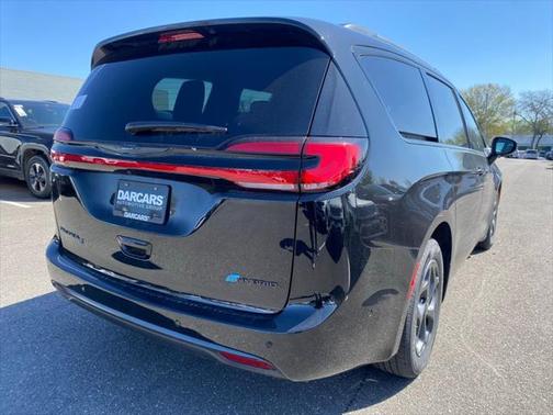2025 Chrysler Pacifica Hybrid Premium S Appearance Pkg