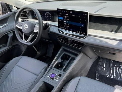 2025 Volkswagen Tiguan 2.0T SE 4MOTION
