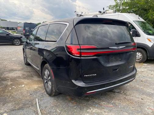 2022 Chrysler Pacifica Hybrid Limited