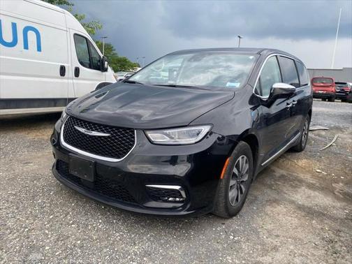 2022 Chrysler Pacifica Hybrid Limited