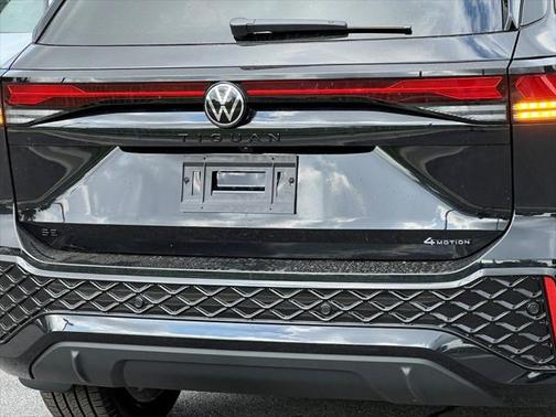 2025 Volkswagen Tiguan 2.0T SE R-Line Black 4MOTION