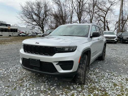 2024 Jeep Grand Cherokee Altitude