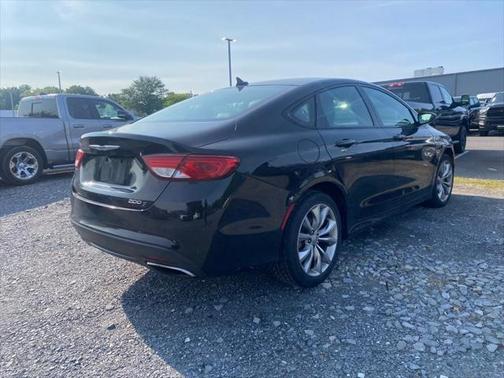 2016 Chrysler 200 S