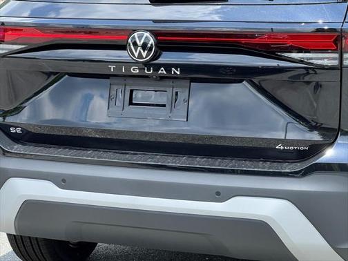 2025 Volkswagen Tiguan 2.0T SE 4MOTION