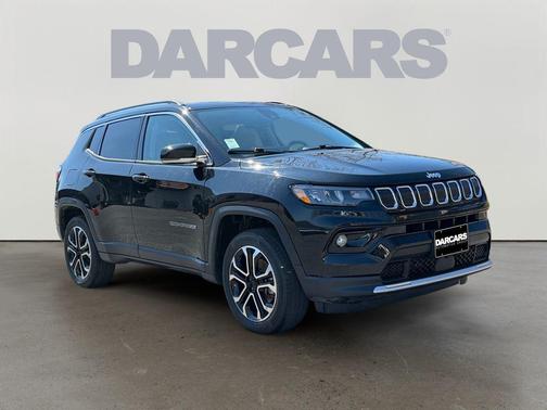 Diamond Black Crystal Pearlcoat 2022 Jeep Compass Limited