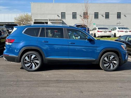 2025 Volkswagen Atlas 2.0T SEL