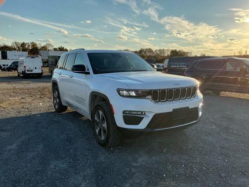 2023 Jeep Grand Cherokee 4xe Base