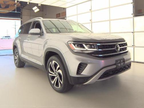 Silver Metallic 2022 Volkswagen Atlas 2.0T SEL
