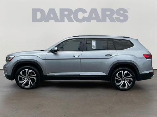 Silver Metallic 2022 Volkswagen Atlas 2.0T SEL