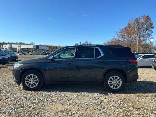 2020 Chevrolet Traverse LT Cloth