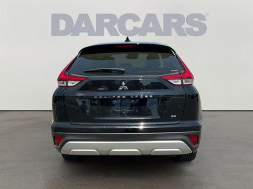 Labrador Black Pearl 2025 Mitsubishi Eclipse Cross SE