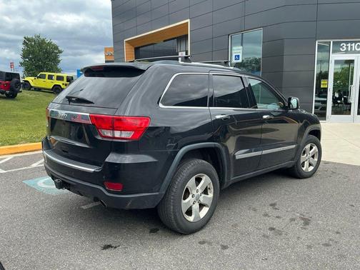 Brilliant Black Crystal Pearlcoat 2012 Jeep Grand Cherokee Limited