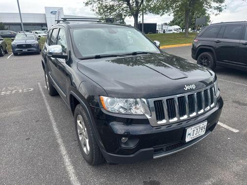 Brilliant Black Crystal Pearlcoat 2012 Jeep Grand Cherokee Limited