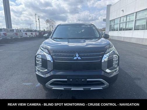 Alloy Silver Metallic 2024 Mitsubishi Outlander SE 2.5 S-AWC