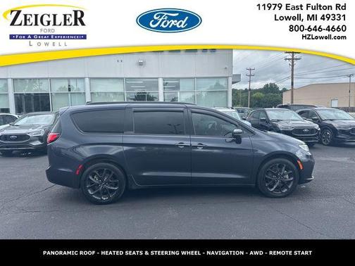 2021 Chrysler Pacifica Touring L