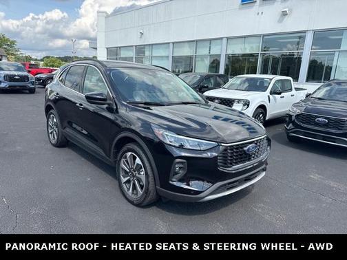 2025 Ford Escape Platinum
