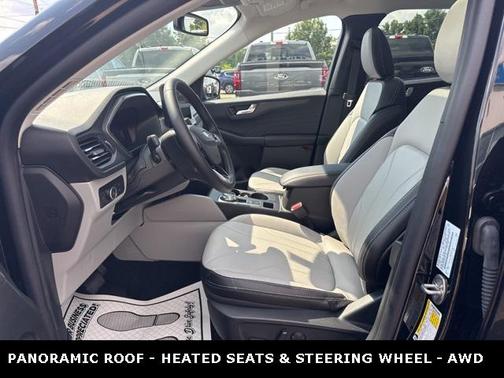 2025 Ford Escape Platinum