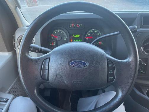 2012 Ford E350 Super Duty XL