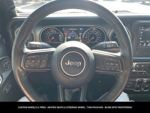 Black Clearcoat 2021 Jeep Gladiator Willys 4x4