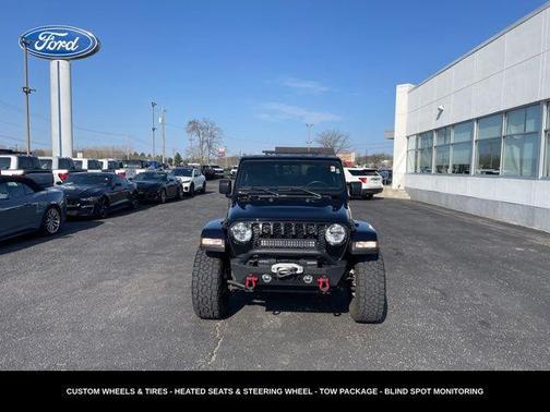 Black Clearcoat 2021 Jeep Gladiator Willys 4x4