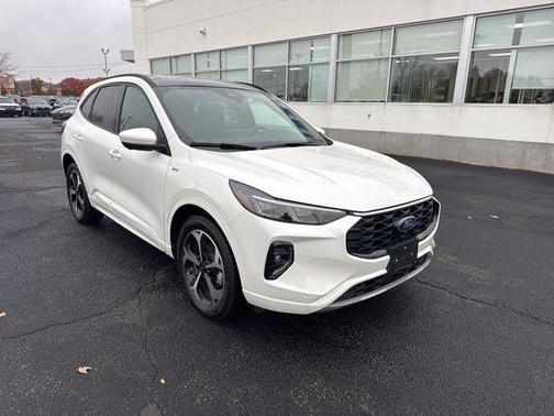 2023 Ford Escape ST-Line Elite