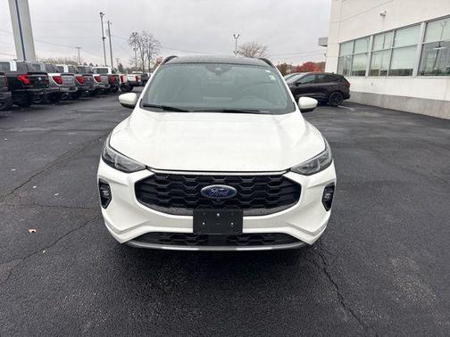 2023 Ford Escape ST-Line Elite