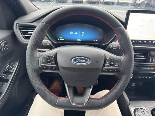 2023 Ford Escape ST-Line Elite