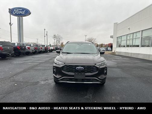 2023 Ford Escape ST-Line Elite