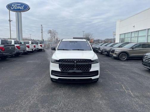 2025 Lincoln Navigator Reserve