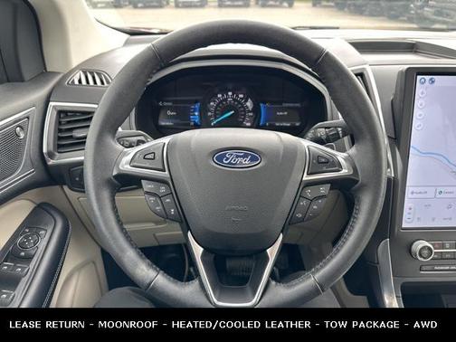 2022 Ford Edge Titanium