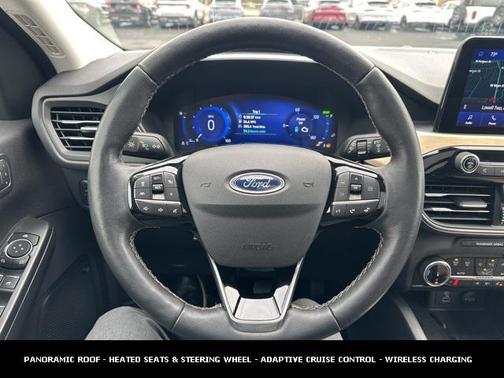 2022 Ford Escape Titanium