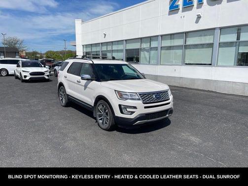 White Platinum Metallic Tri-Coat 2017 Ford Explorer Platinum