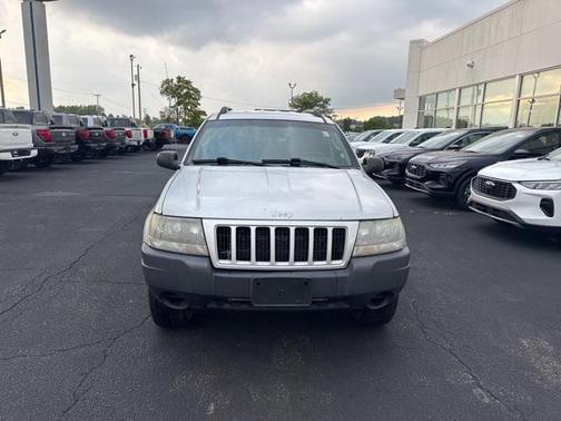 2004 Jeep Grand Cherokee Laredo