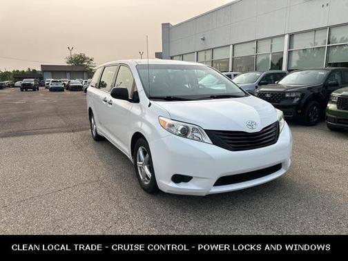 2013 Toyota Sienna SE