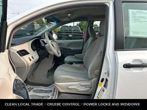 2013 Toyota Sienna SE
