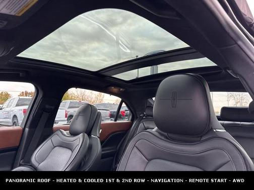 2017 Lincoln Continental Black Label