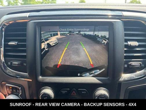 Granite Crystal Metallic Clearcoat 2016 RAM 1500 Sport