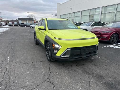 2024 Hyundai KONA SEL