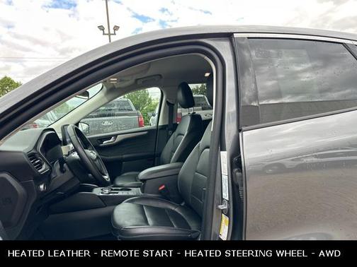 2022 Ford Escape SEL