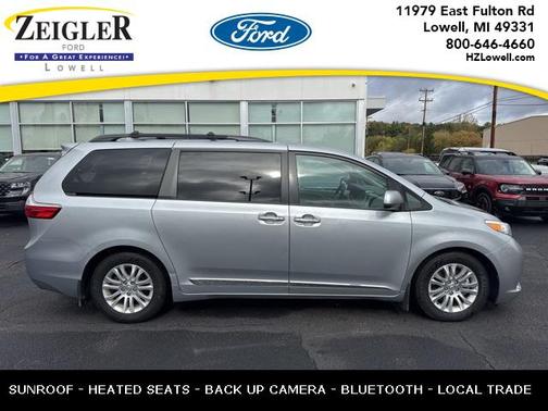 2016 Toyota Sienna XLE