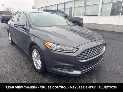 Magnetic 2016 Ford Fusion SE